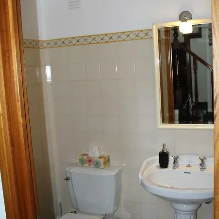 Yellow Cat House Apartment Sintra