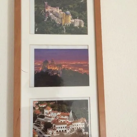 Yellow Cat House Apartment Sintra